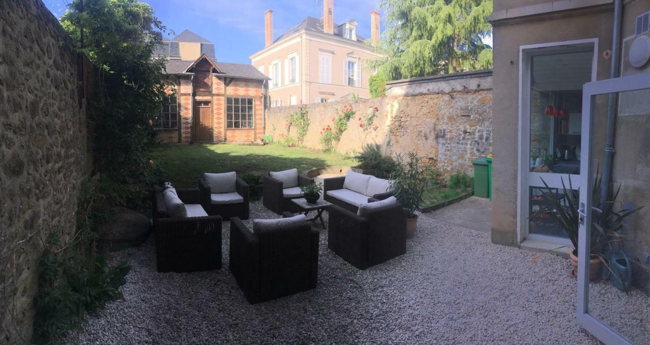 Chambre D'Hotes Les Ecuries Le Mans Exteriör bild