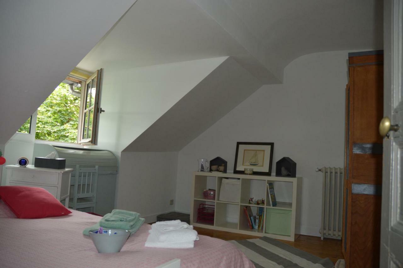 Chambre D'Hotes Les Ecuries Le Mans Exteriör bild